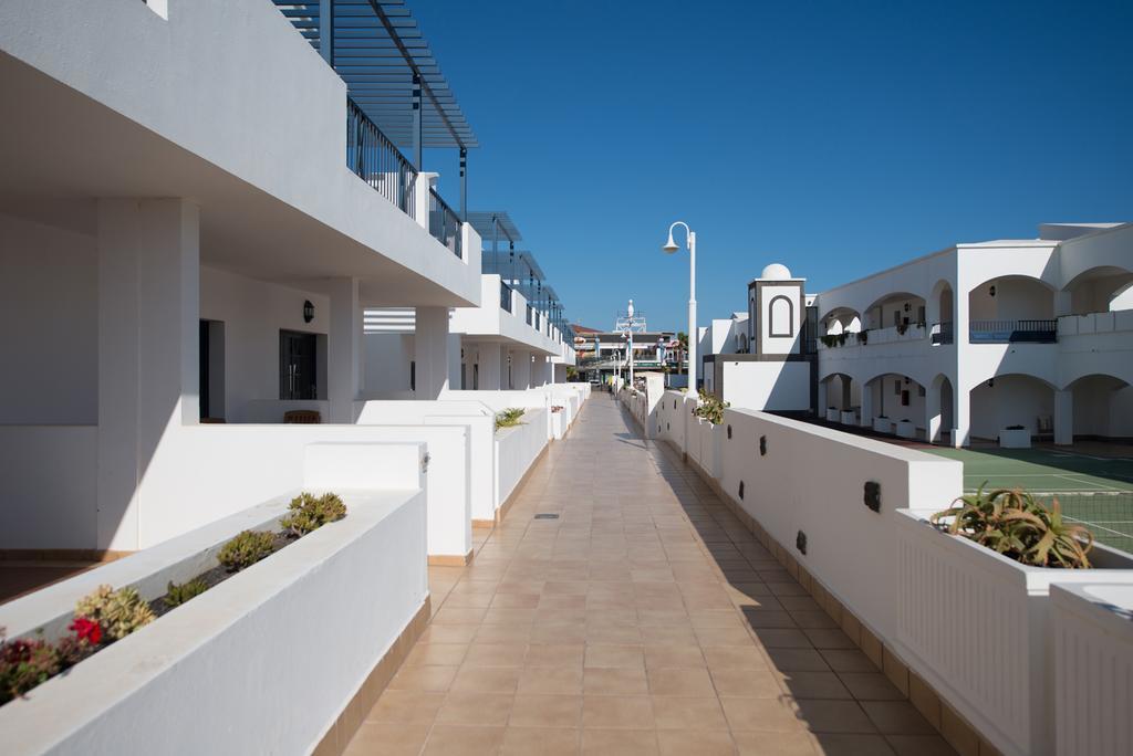 Hd Pueblo Marinero - Adults Only Apartment Playa Blanca  Exterior photo